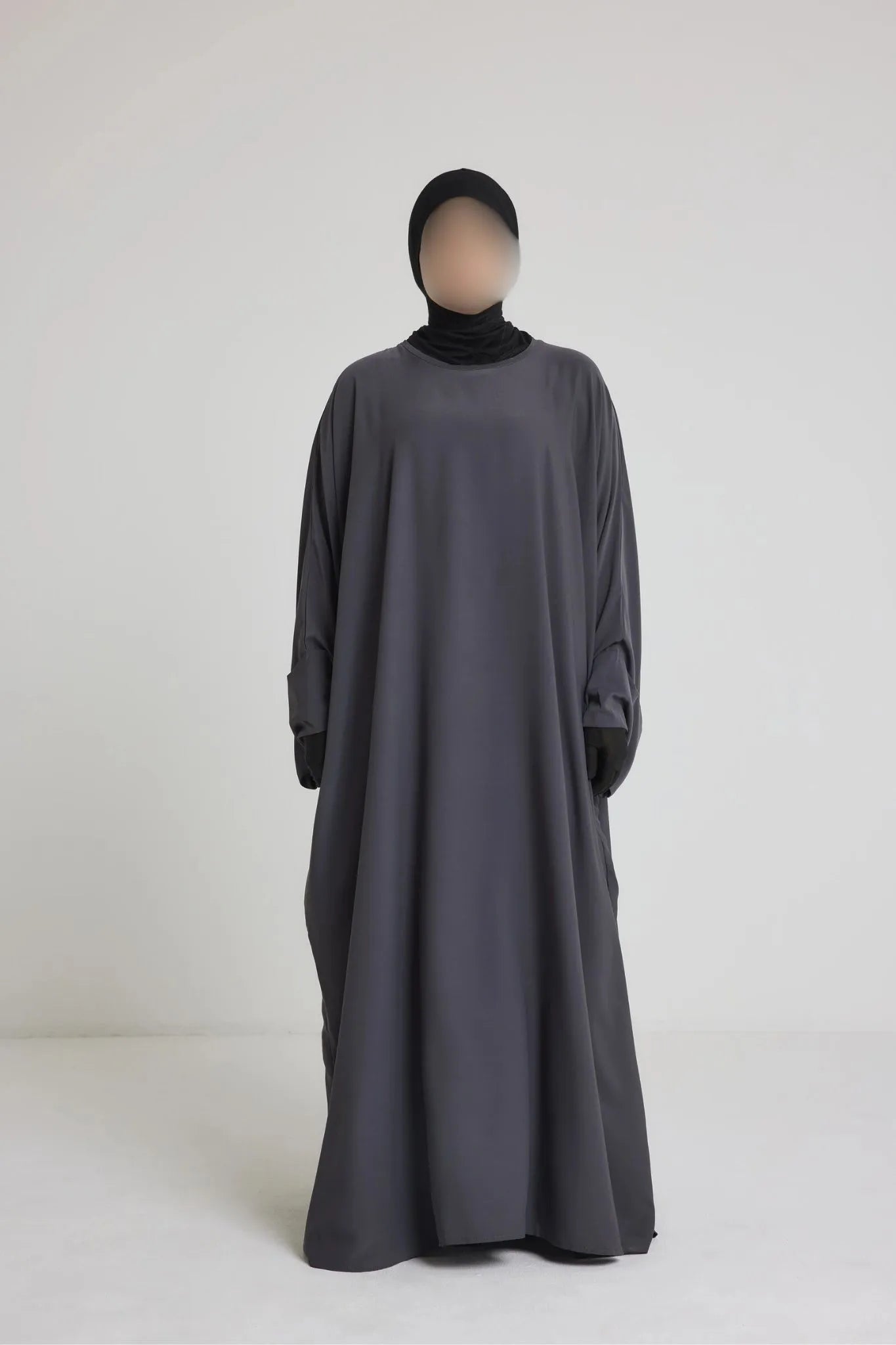 Robe Nour - large et manche large avec bouton