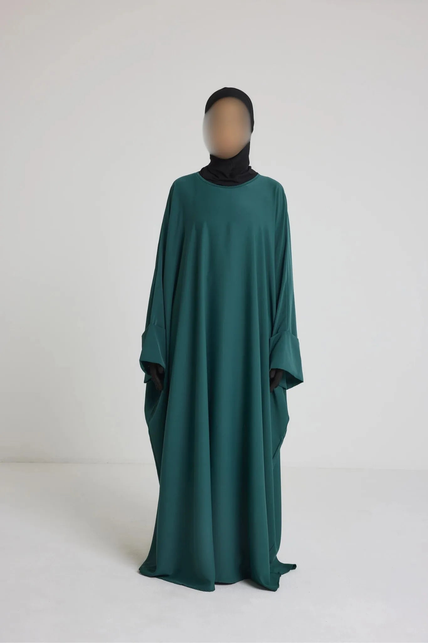 Robe Nour - large et manche large avec bouton