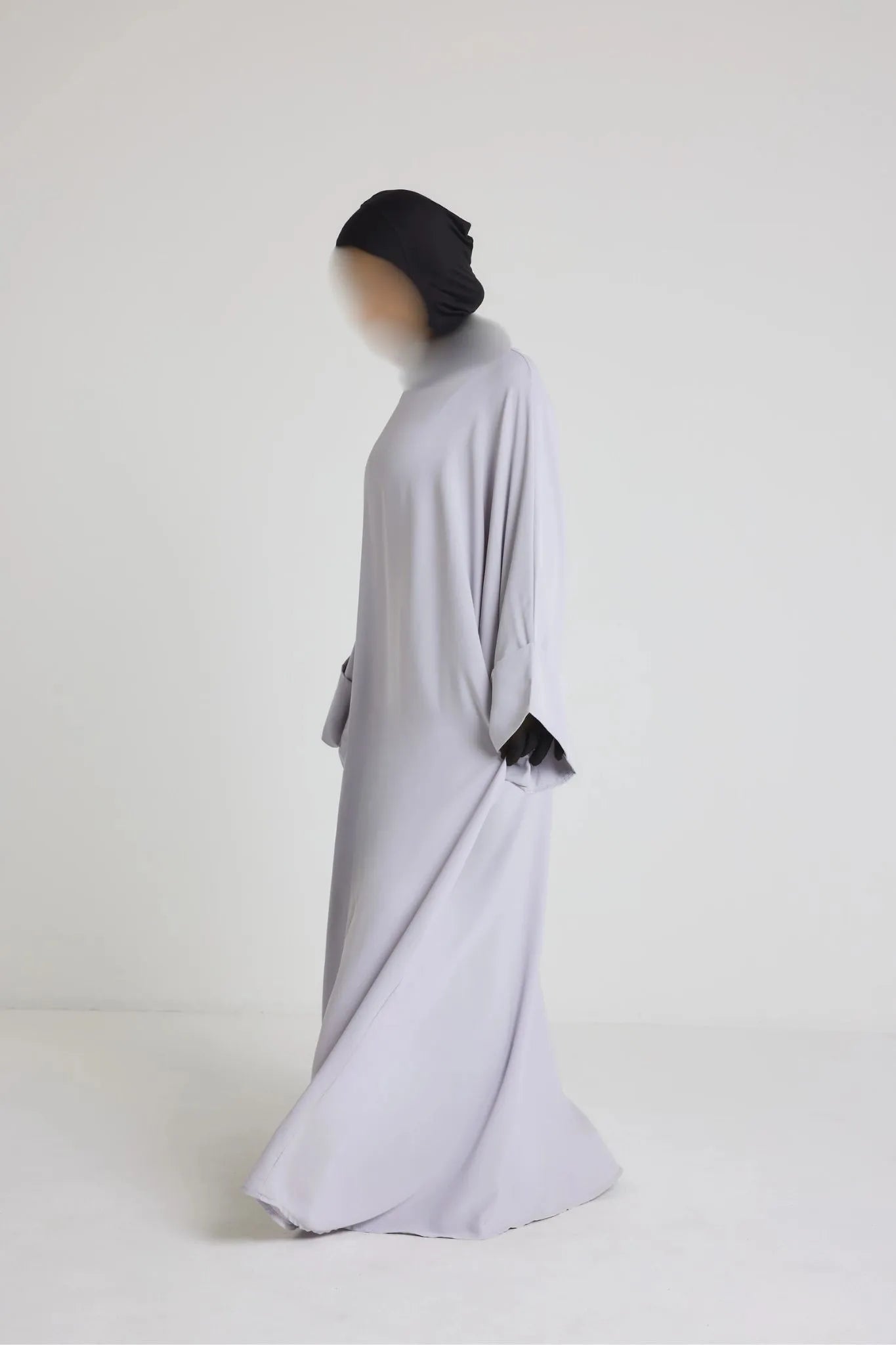Robe Nour - large et manche large avec bouton