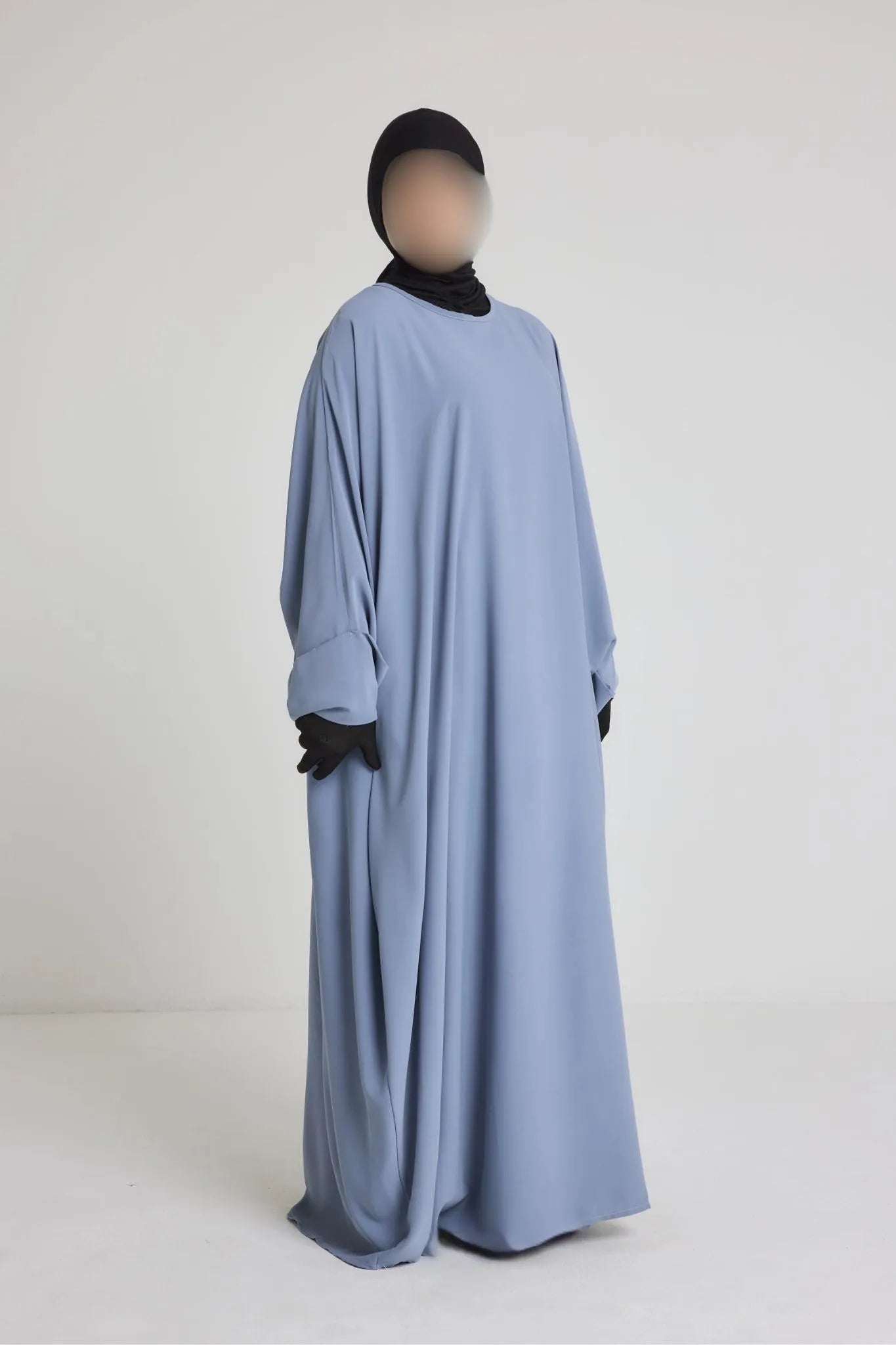 Robe Nour - large et manche large avec bouton