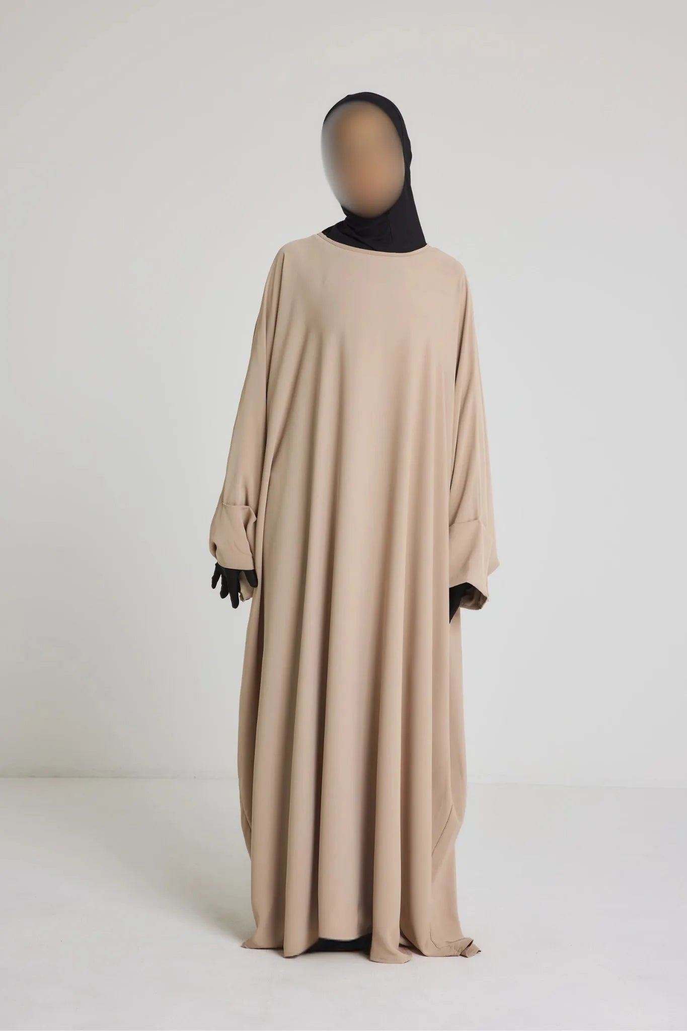 Robe Nour - large et manche large avec bouton