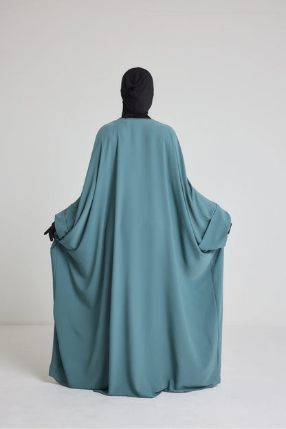Robe Nour - large et manche large avec bouton