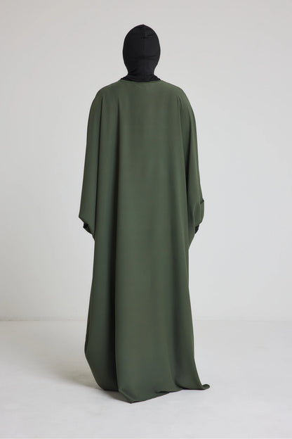 Robe Nour - large et manche large avec bouton