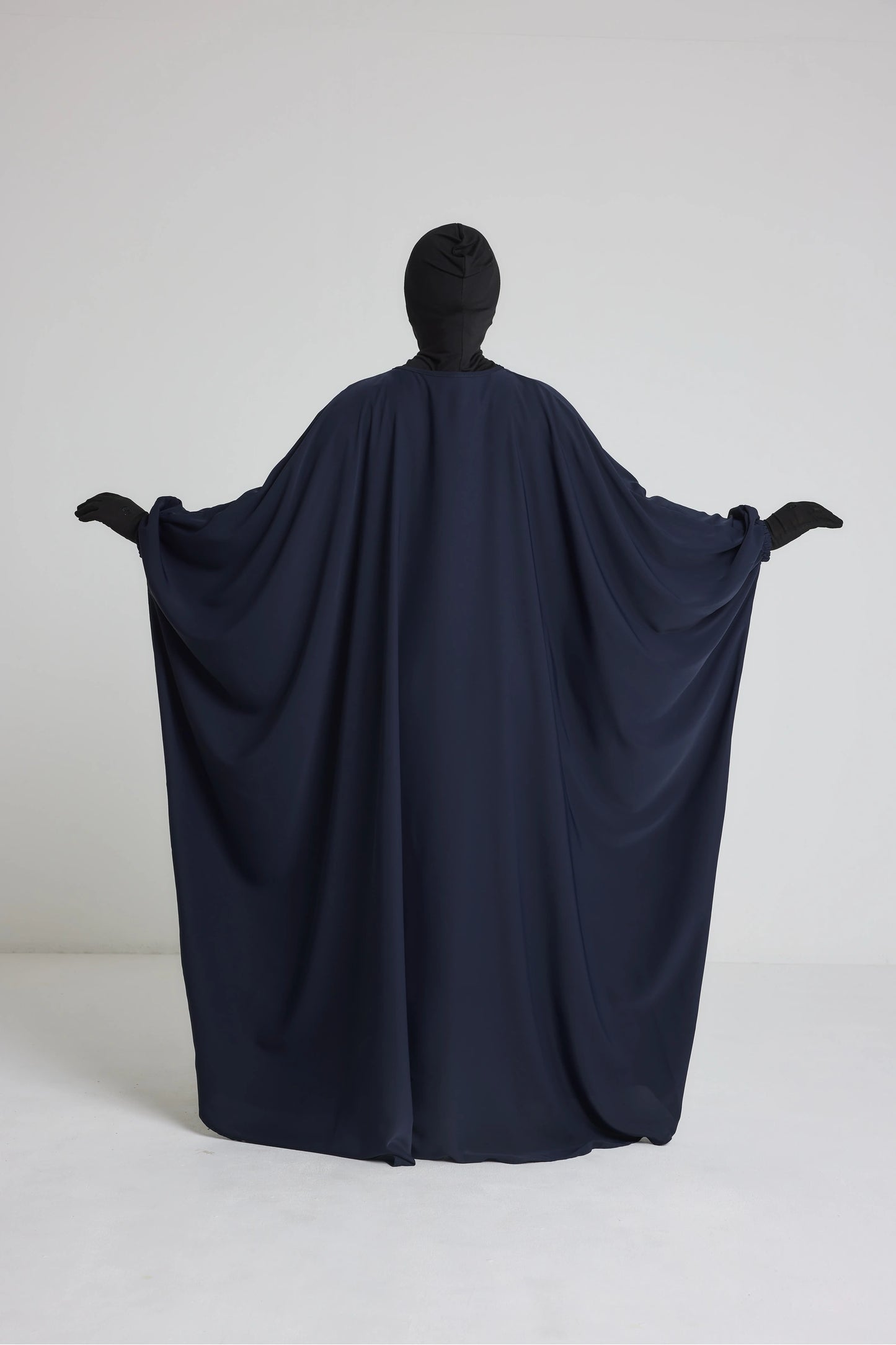 Robe Syhem - large et manche serrée