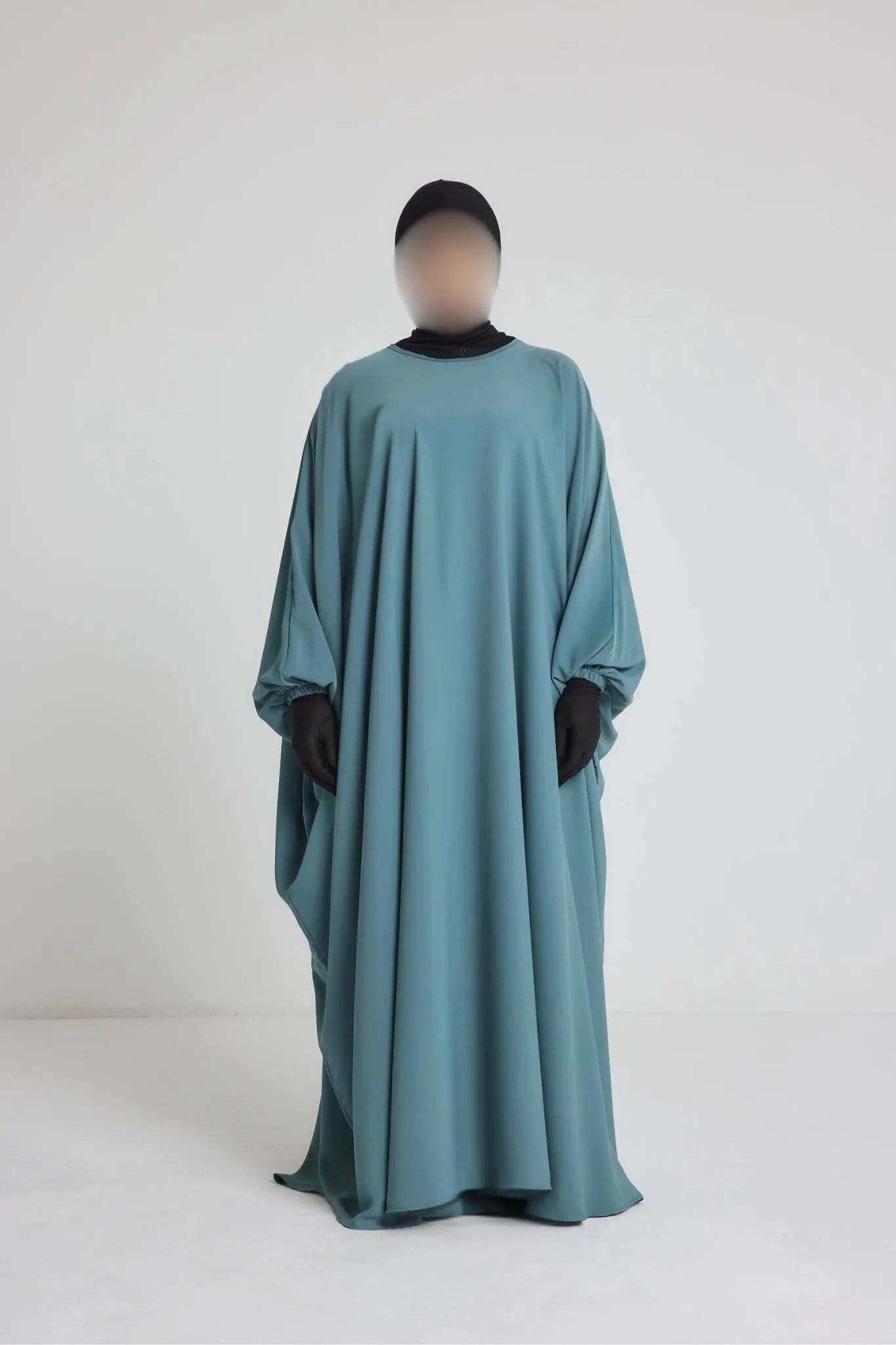 Robe Syhem - large et manche serrée