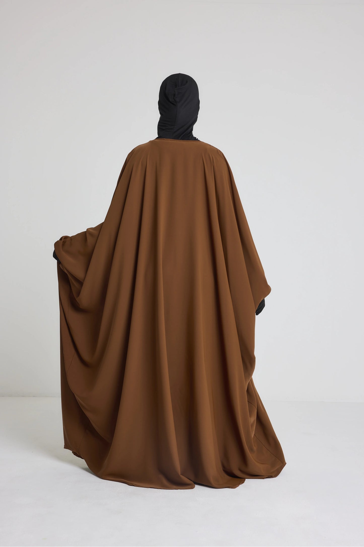 Robe Syhem - large et manche serrée