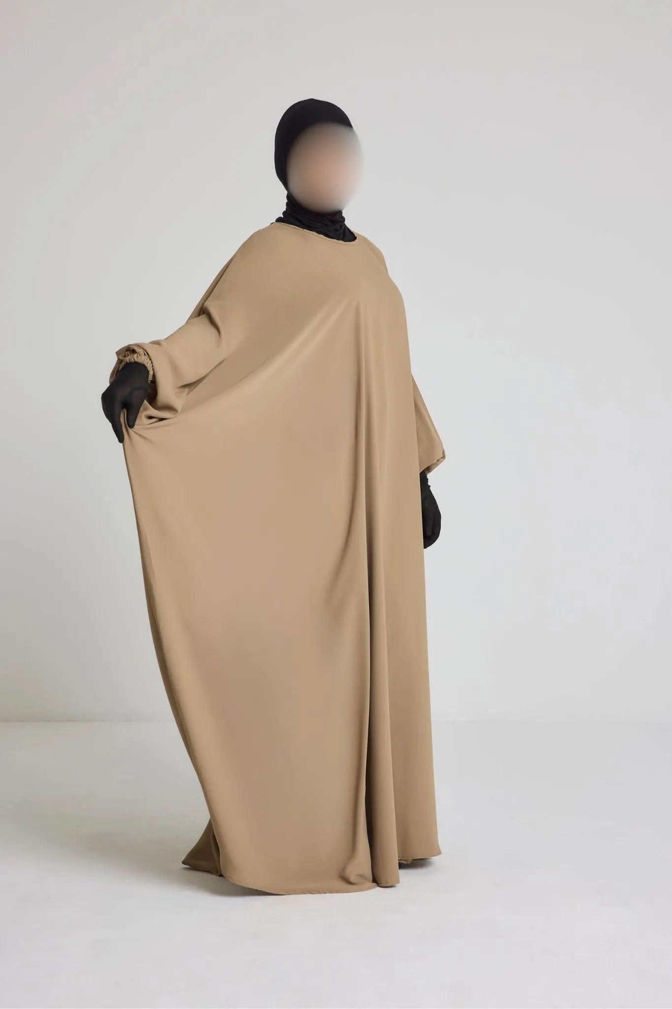 Robe Syhem - large et manche serrée