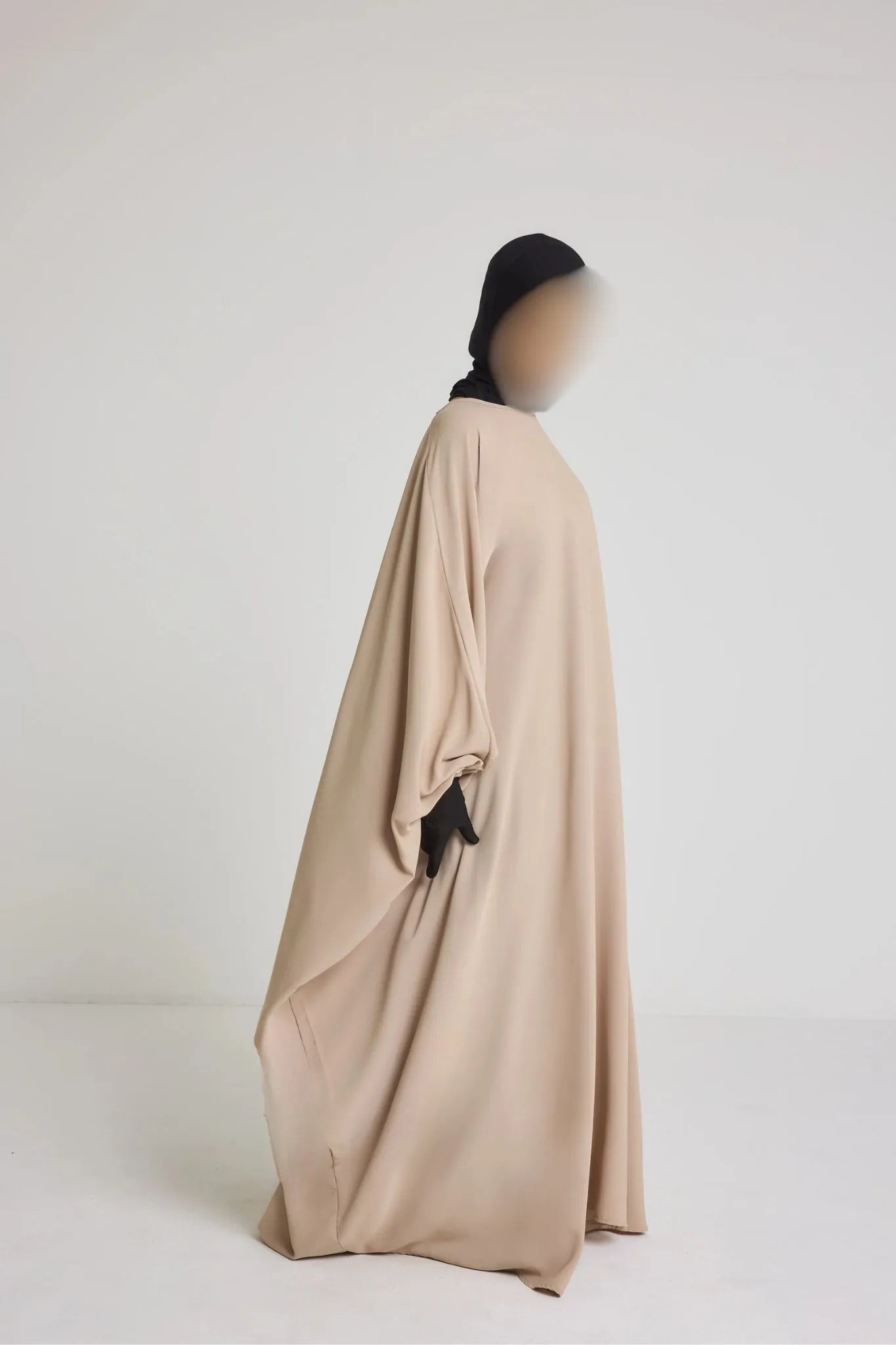 Robe Syhem - large et manche serrée