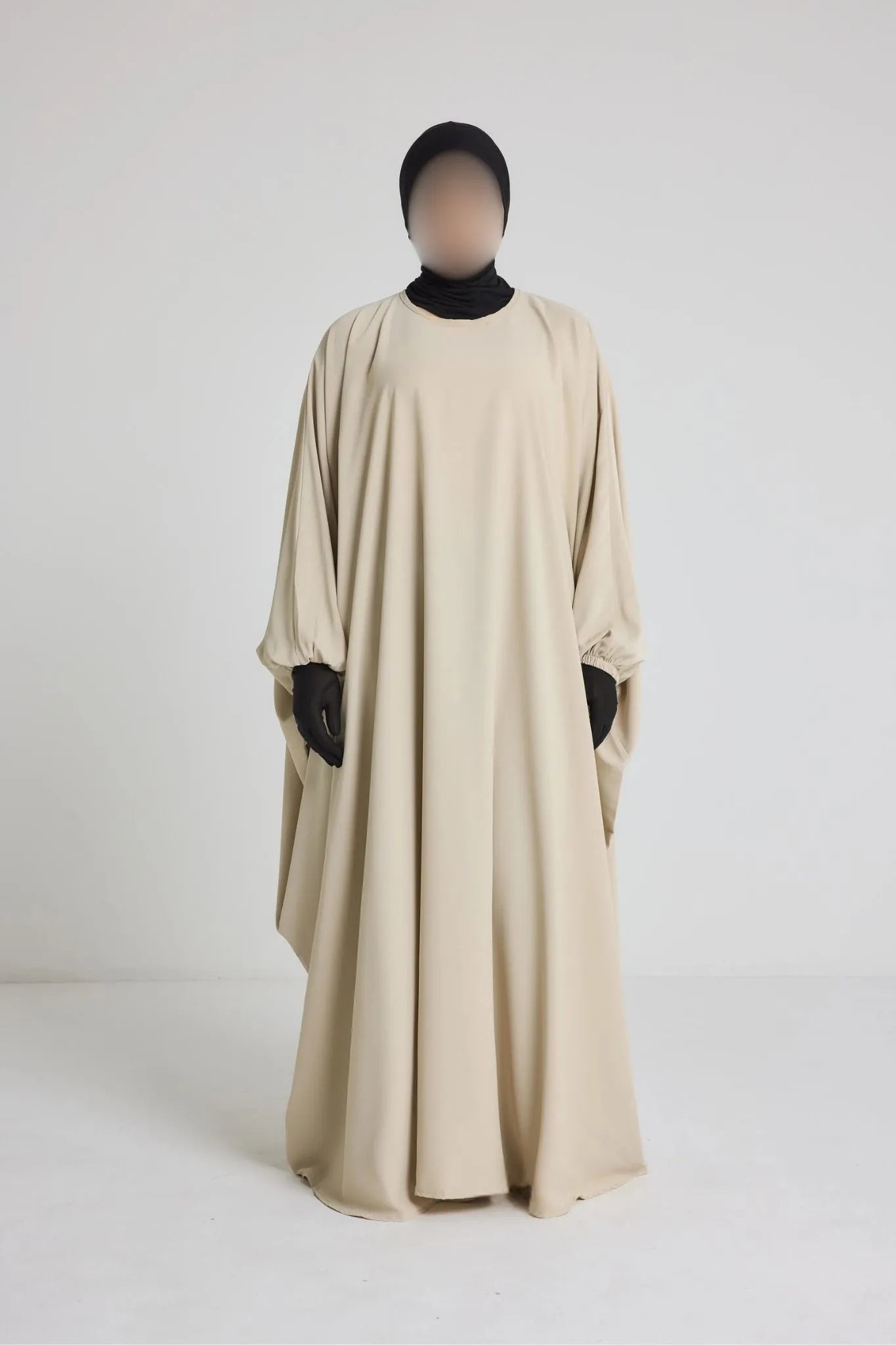 Robe Syhem - large et manche serrée