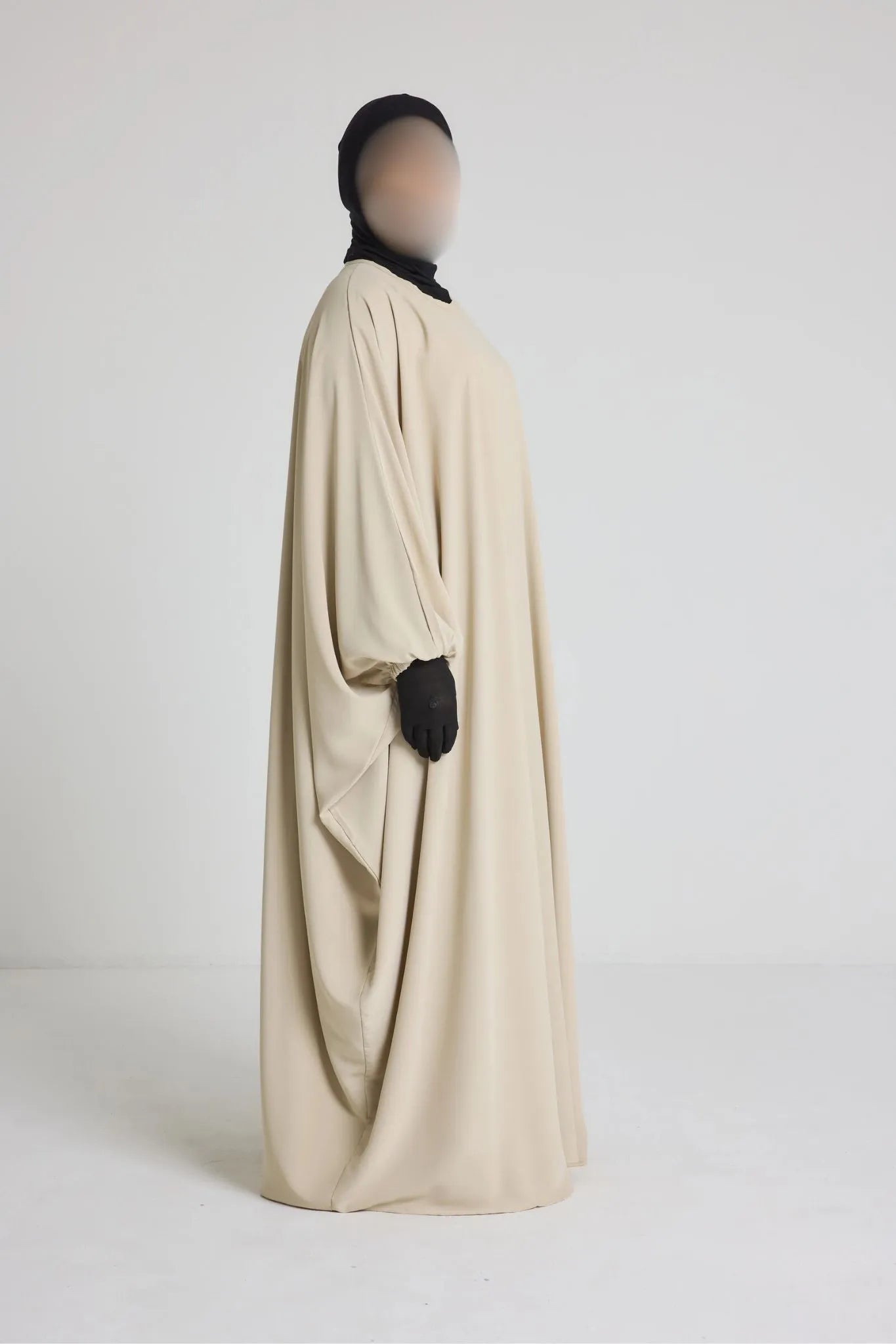 Robe Syhem - large et manche serrée