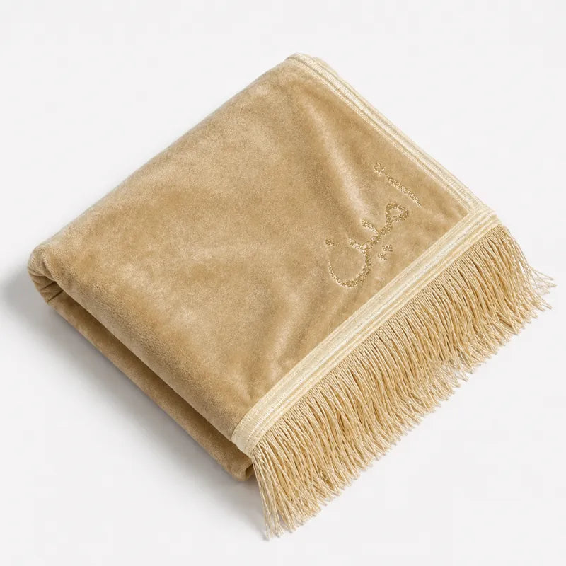 Tapis de prière Personnalisé en pointe - Flocage Prénom Dorée - Velours Premium