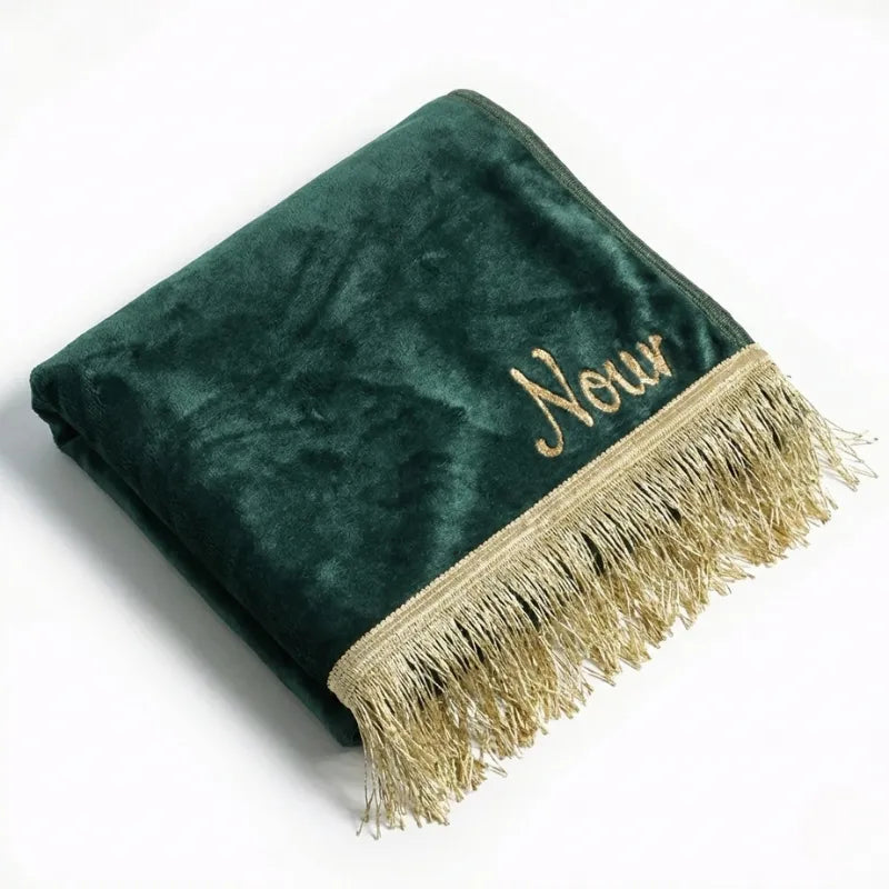 Tapis de prière Personnalisé en pointe - Flocage Prénom Dorée - Velours Premium